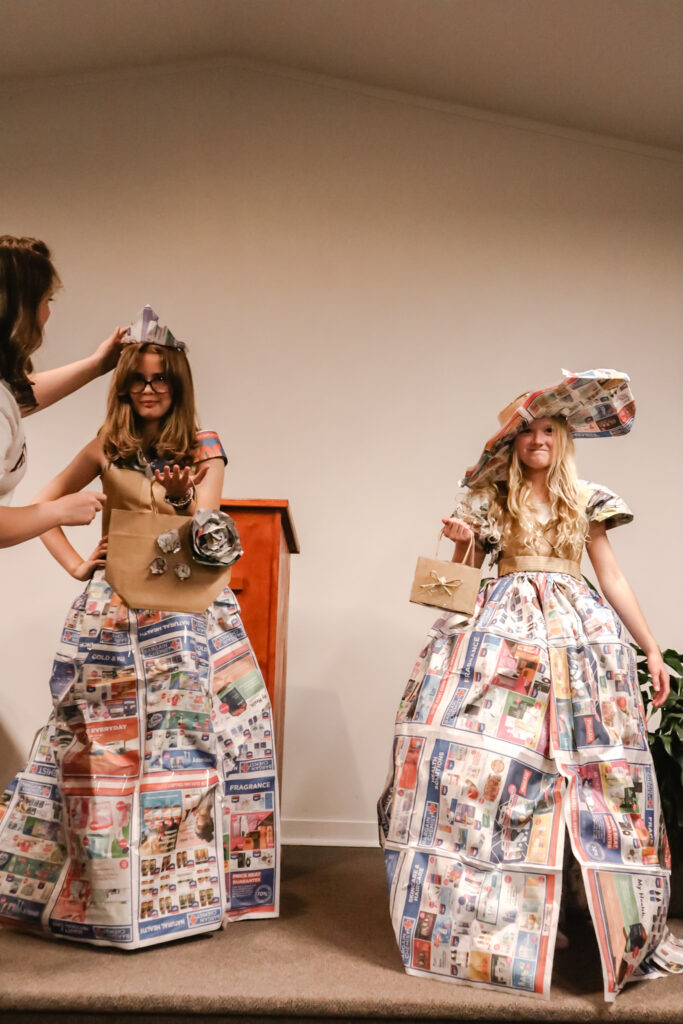 girls youth group crafts